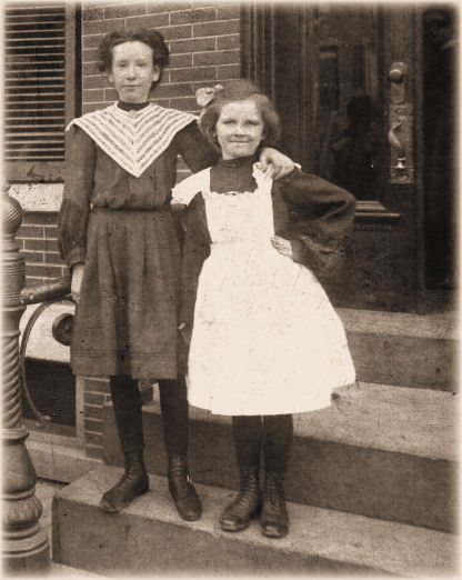 Clara and Lillian Lavery, circa 1905>