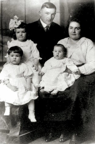 Peter & Cecilia (Leyes) Jergens and children