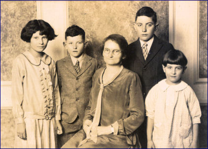 Edith and her children, circa 1930