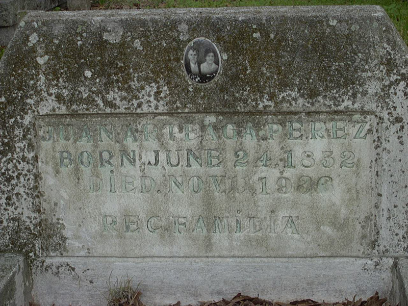 Gravestone of Juan Arteaga Perez