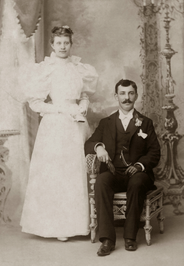 Charles and Amalia (Lienesch) Hecht