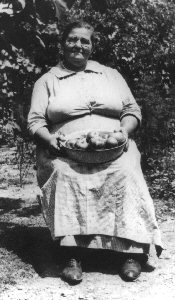 Anna Margaret (Hecht) Leyes